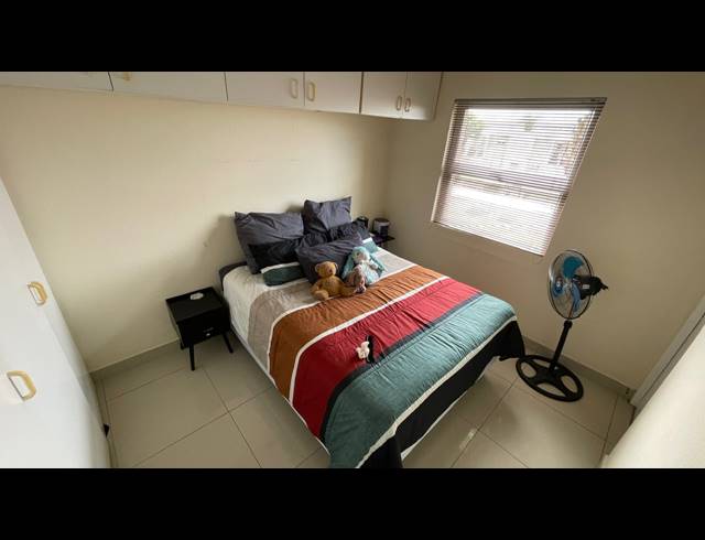 1 BEDROOM APARTMENT FOR SALE IN ESSENWOOD